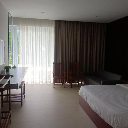 Beach House By Rose Massage Най-Тон-Бич Экстерьер фото